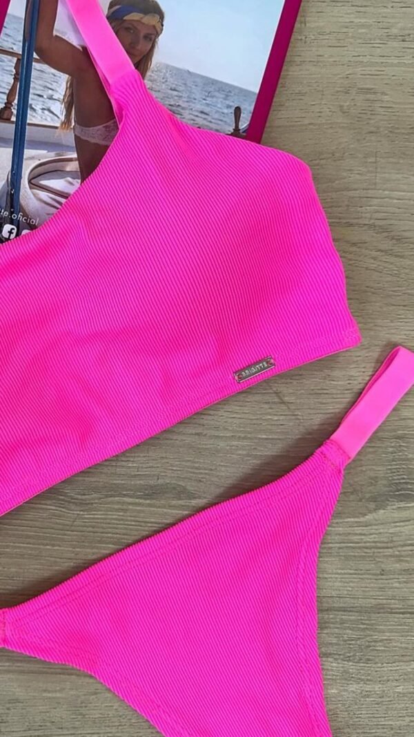 9e77f775-6bb5-4b57-8f19-b59d1126760f Conjunto Serena